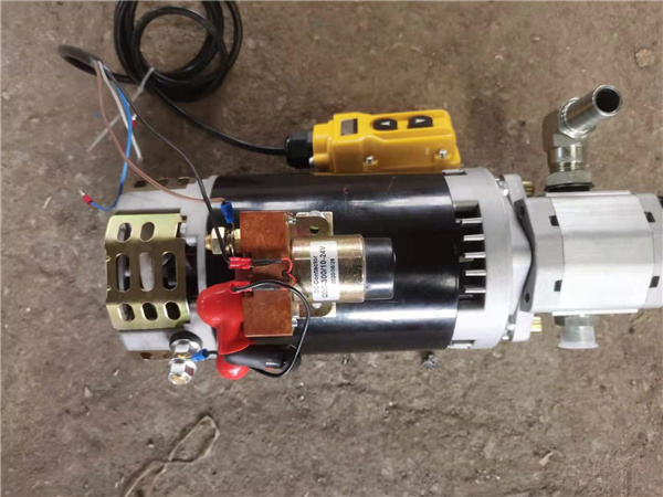 側翻專用電機24伏五千瓦